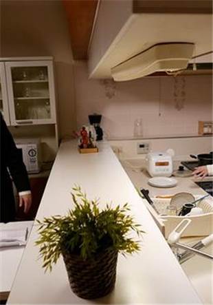 ADN215背德的新婚旅行