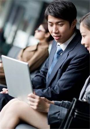 新婚的我和上司出差4