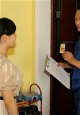 麻豆传媒国产之光上门推销