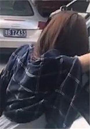 代驾睡了奔驰女车主