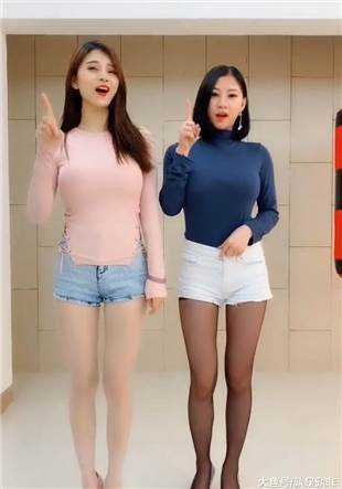 收快递被快递员强㢨视频