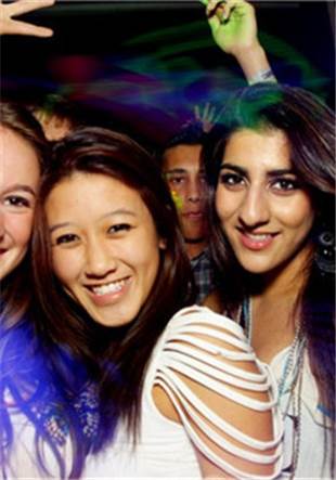 欧美多人性狂欢在线视频