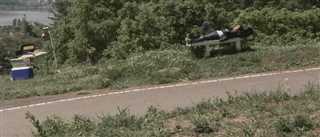 一个人露营吃完就睡