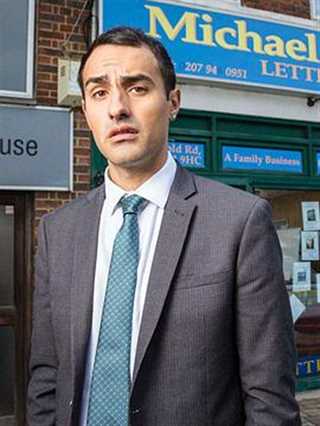 Stath Lets Flats Season 1/热血废柴中介